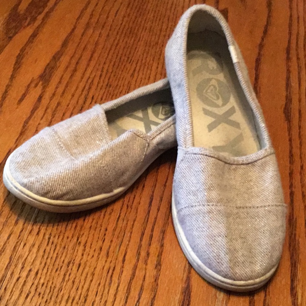 Roxy brand gray/beige with sparkles.